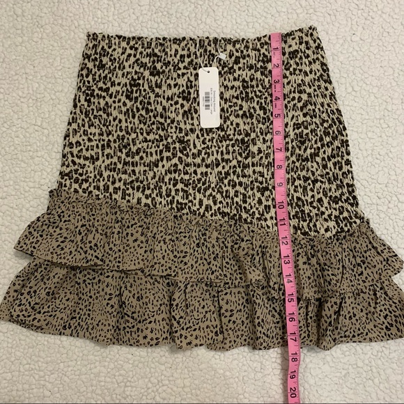 NWT GLAM Leopard Smocked Ruffle Mini Skirt Zoey Clair Large - Picture 16 of 16